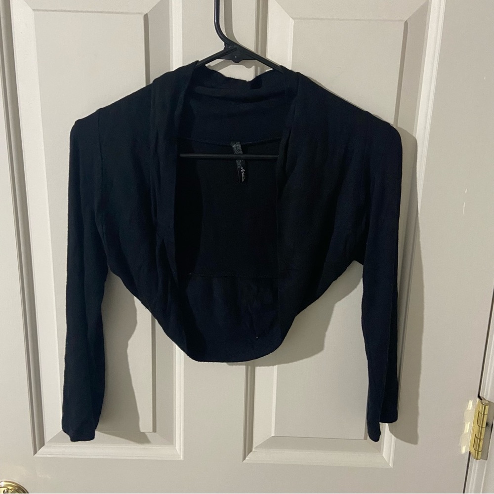 Ariella Black Cropped Cardigan
